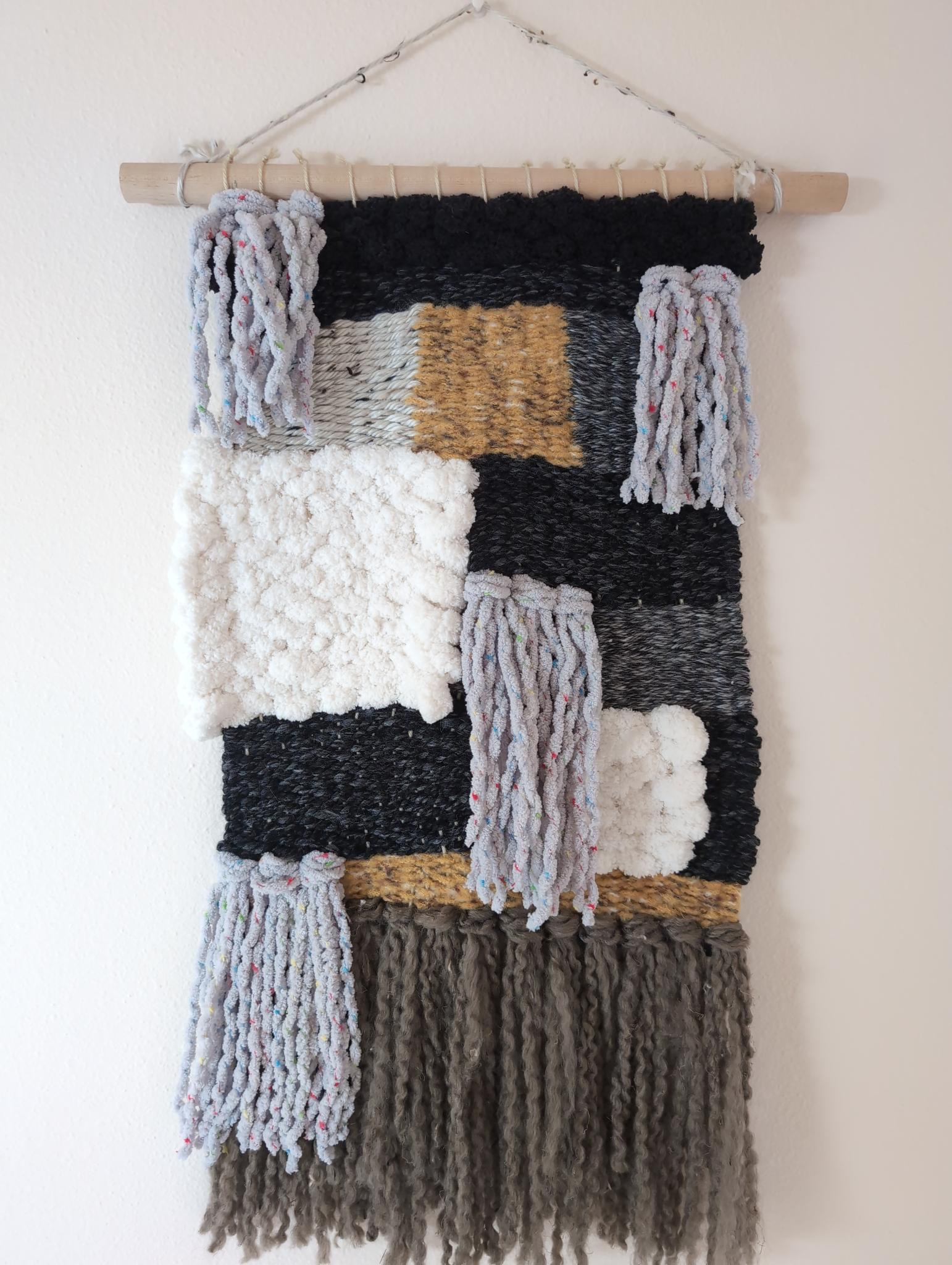Vulfmon inspired gold weaving